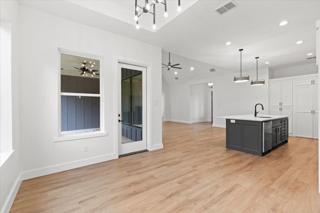 2802 Peregrine Trl, Longview, TX 75605