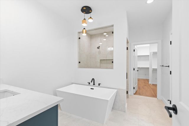 2802 Peregrine Trl, Longview, TX 75605