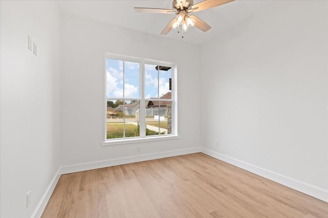 2802 Peregrine Trl, Longview, TX 75605