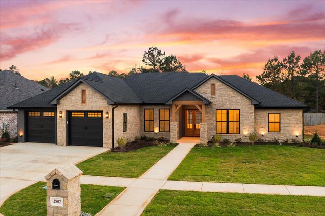 2802 Peregrine Trl, Longview, TX 75605