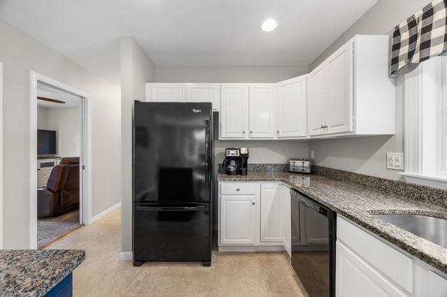 12 Coastal Lane, Hyannis, MA 02601
