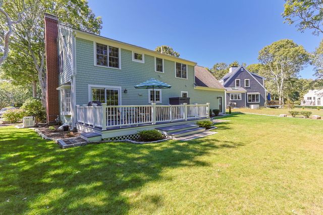 12 Coastal Lane, Hyannis, MA 02601