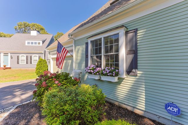 12 Coastal Lane, Hyannis, MA 02601