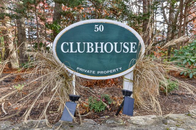 12 Coastal Lane, Hyannis, MA 02601