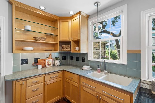4228 Lynn Avenue, Edina, MN 55416