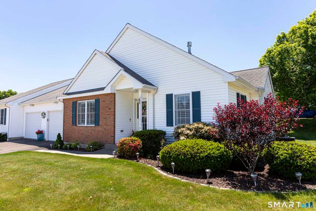 19 Oakview Place 19, Vernon, CT 06066