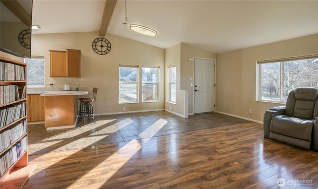 4687 Wishkah Road, Aberdeen, WA 98520