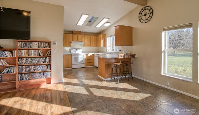 4687 Wishkah Road, Aberdeen, WA 98520