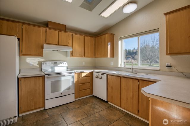 4687 Wishkah Road, Aberdeen, WA 98520