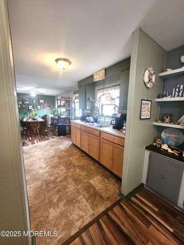 165 Mockingbird Way, Manchester, NJ 08759