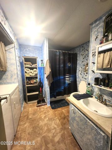 165 Mockingbird Way, Manchester, NJ 08759