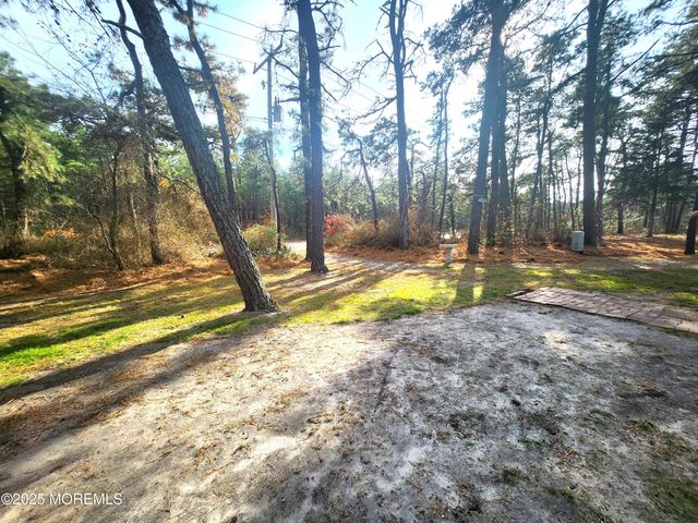 165 Mockingbird Way, Manchester, NJ 08759