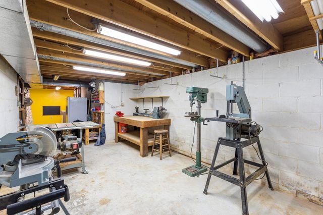 4363 Bramblewood Avenue, Vadnais Heights, MN 55127