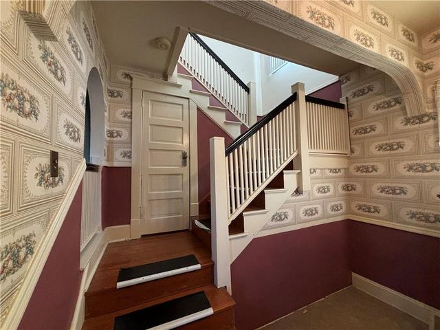 1012 Logan Street, St Joseph, MO 64505