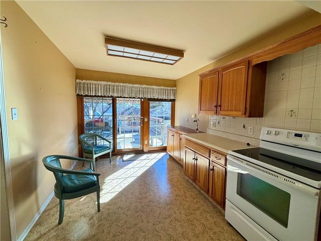 1012 Logan Street, St Joseph, MO 64505