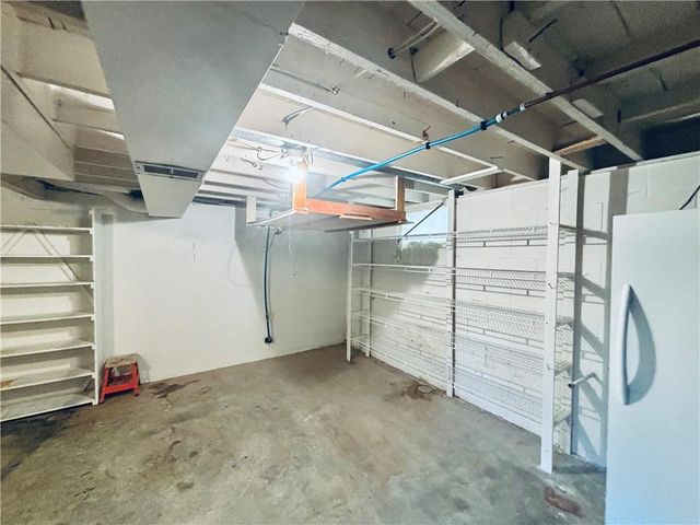 1012 Logan Street, St Joseph, MO 64505