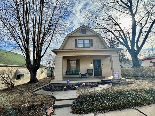 1012 Logan Street, St Joseph, MO 64505