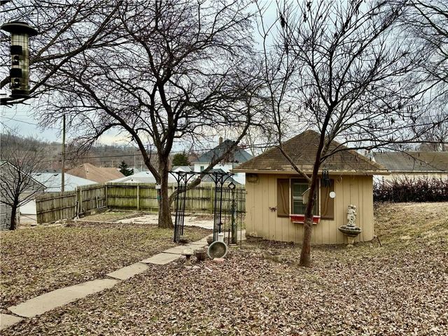 1012 Logan Street, St Joseph, MO 64505