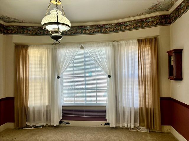 1012 Logan Street, St Joseph, MO 64505