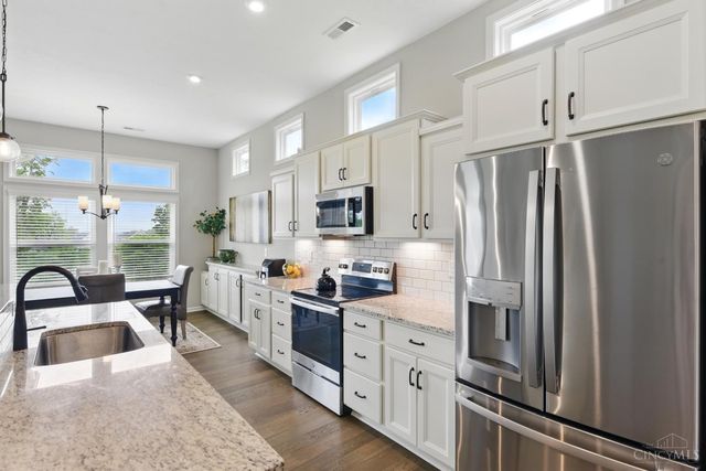 1387 Lake Run Drive, Turtle Creek Twp, OH 45036