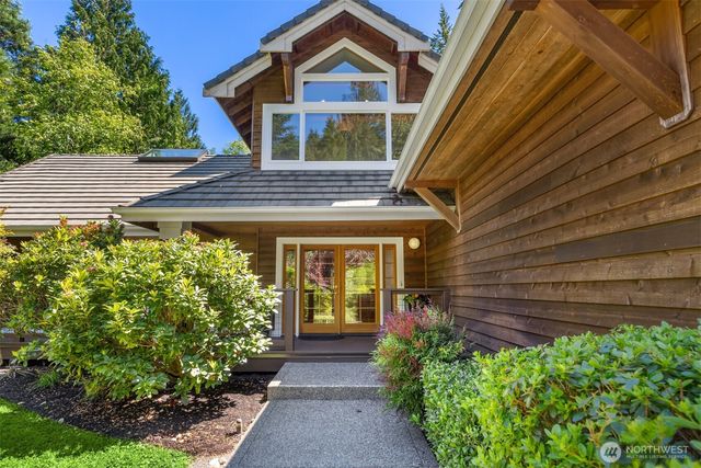 10199 Affirmed Lane NE, Bainbridge Island, WA 98110