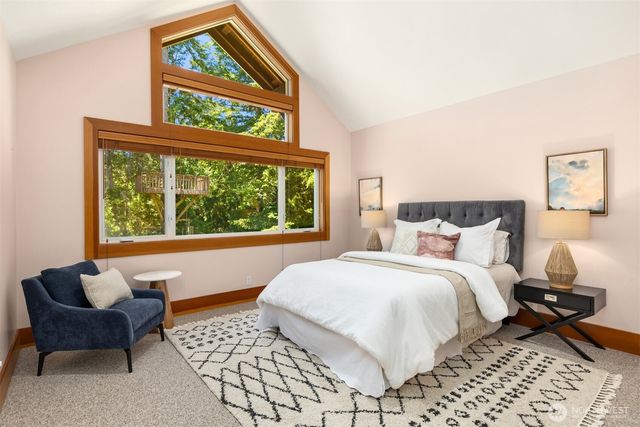 10199 Affirmed Lane NE, Bainbridge Island, WA 98110