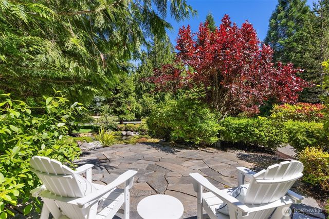 10199 Affirmed Lane NE, Bainbridge Island, WA 98110