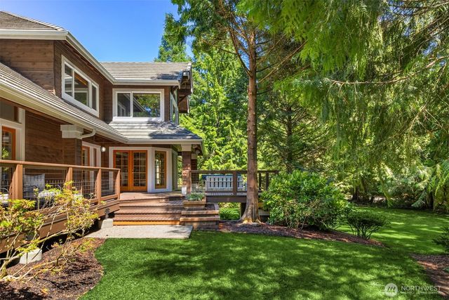 10199 Affirmed Lane NE, Bainbridge Island, WA 98110