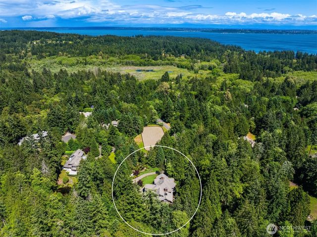 10199 Affirmed Lane NE, Bainbridge Island, WA 98110