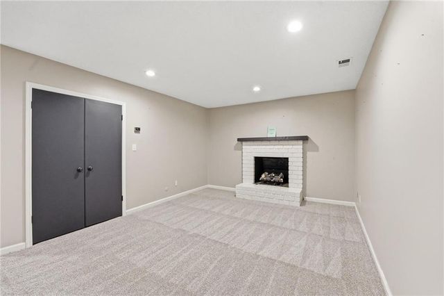 10132 Locust Street, Kansas City, MO 64131