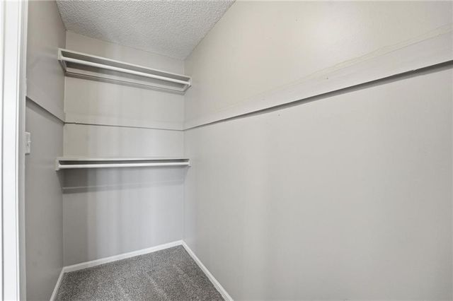 10132 Locust Street, Kansas City, MO 64131