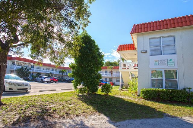 1333 S Dixie Hwy 222, Deerfield Beach, FL 33441