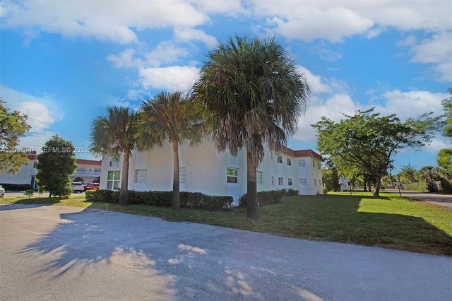 1333 S Dixie Hwy 222, Deerfield Beach, FL 33441