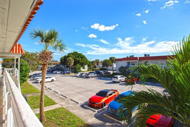 1333 S Dixie Hwy 222, Deerfield Beach, FL 33441