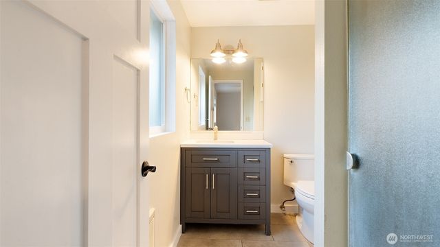 2043 NE Ridgewood Drive, Poulsbo, WA 98370