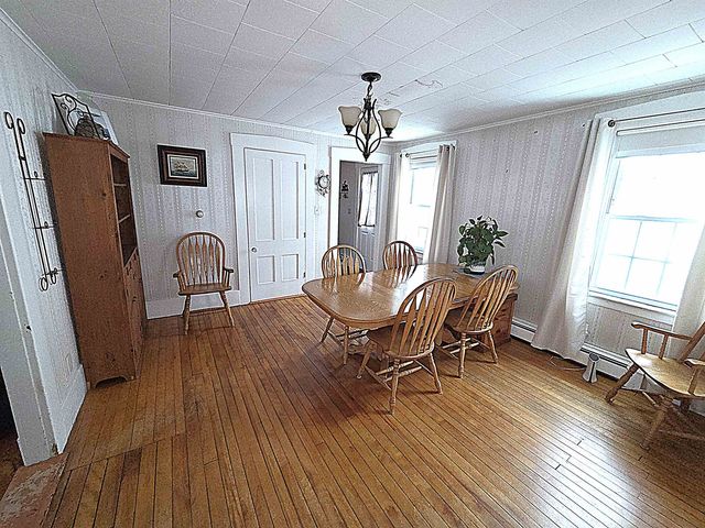 25 Pleasant Street, Farmington, NH 03835