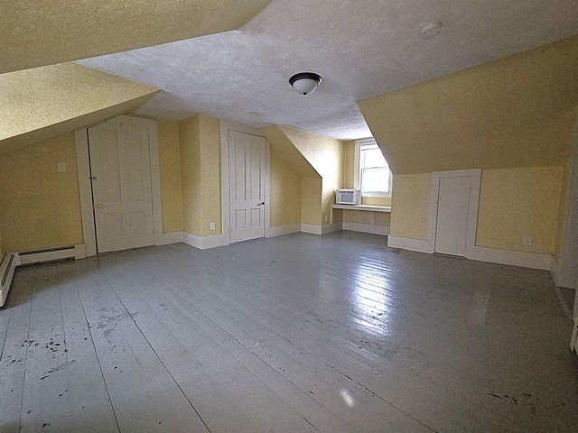 25 Pleasant Street, Farmington, NH 03835