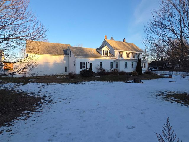 25 Pleasant Street, Farmington, NH 03835