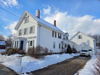 25 Pleasant Street, Farmington, NH 03835