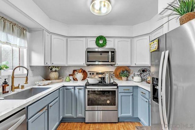 10609 Aristocrat, Santee, CA 92071