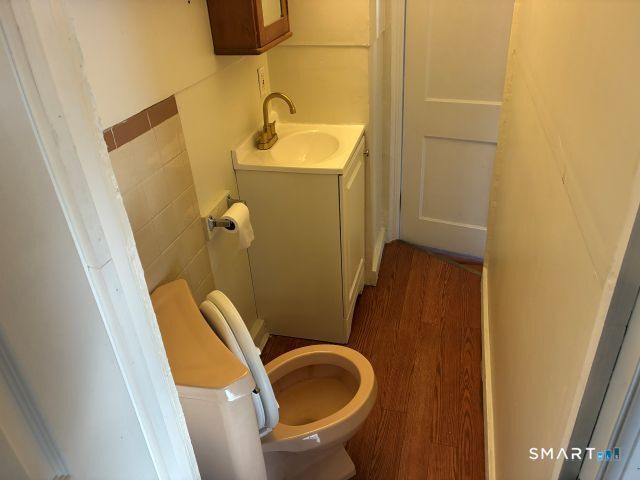 68 New Street, Seymour, CT 06483