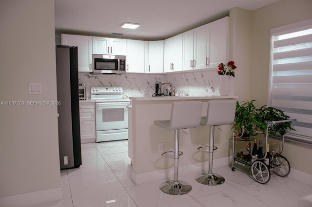 15022 SW 143rd Ter 1, Miami, FL 33196