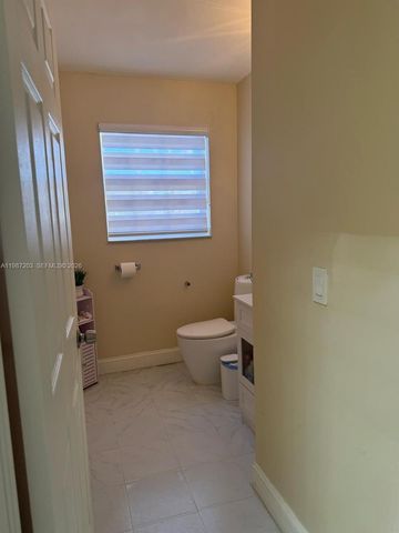 15022 SW 143rd Ter 1, Miami, FL 33196