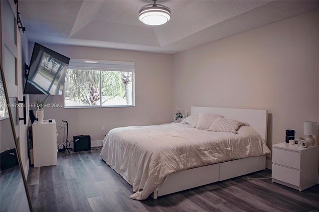 15022 SW 143rd Ter 1, Miami, FL 33196