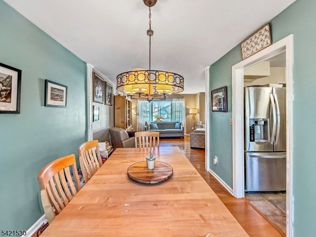 85 Powderhorn Dr, Lopatcong Twp., NJ 08865
