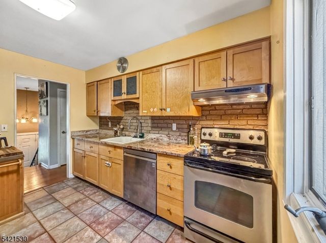 85 Powderhorn Dr, Lopatcong Twp., NJ 08865