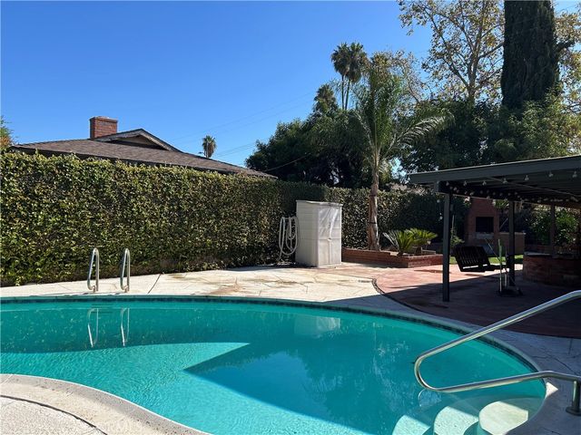 3681 Chateau Court, Riverside, CA 92505