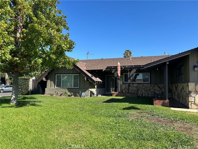 3681 Chateau Court, Riverside, CA 92505