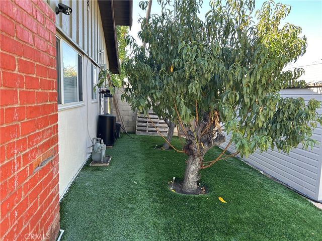 3681 Chateau Court, Riverside, CA 92505