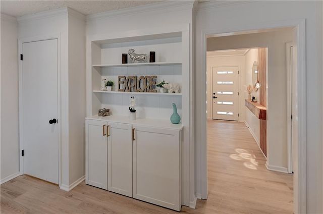 10436 Askew Avenue, Kansas City, MO 64137